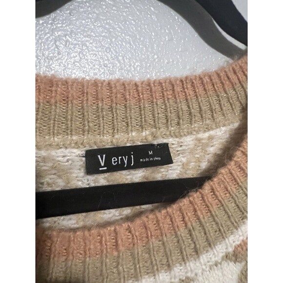 Very J Pullover Sweater Women's Medium Long Sleeve Aztec Crew Neck Southwestern - Picture 2 of 5